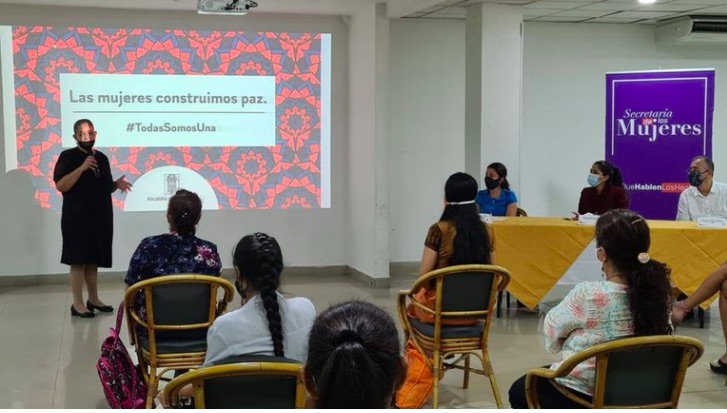 Female victims and ex-combatants graduated as peace activists in Antioquia, Colombia