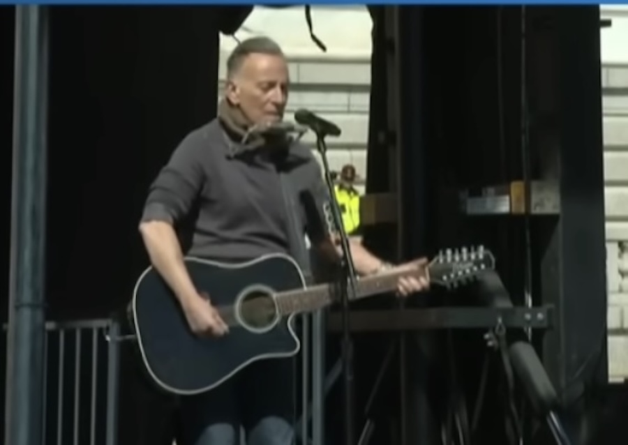 Bruce Springsteen at Minneapolis NoKings Rally